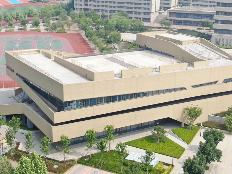 Kungani Khetha Isakhiwo Sensimbi Yesikole Sephrojekthi Yakho Yekhampasi Elandelayo?