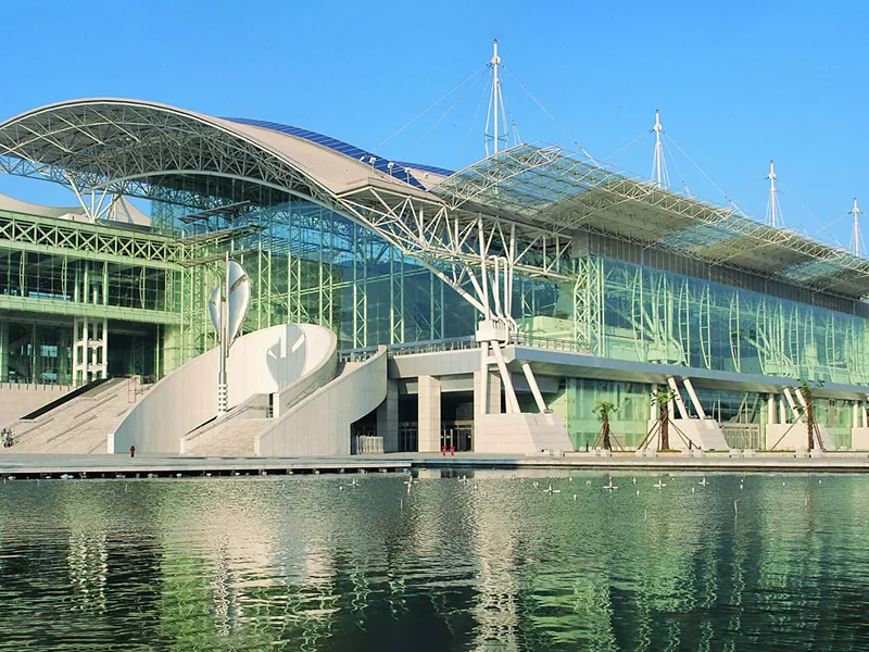 I-Long-Span Span Exhibition Hall